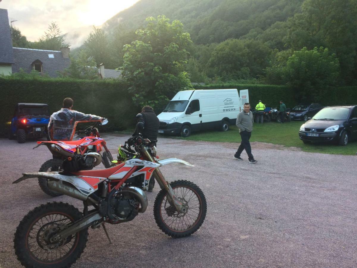 Hostal Talabart Les Exteriör bild