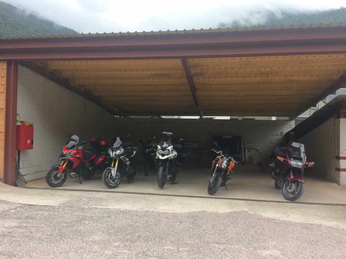 Hostal Talabart Les Exteriör bild